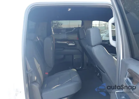 2024 Chevrolet Silverado 1500 2Wd Short Bed Rst z USA, uszkodzony, nr VIN 1GCPADEK6RZ233189